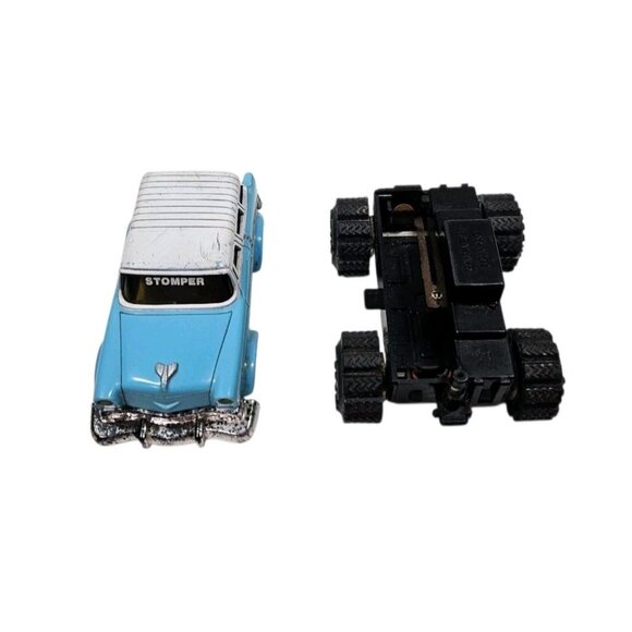 Vintage Schaper Stomper Blue Chevy Nomad Wagon Runs and Lights Up - Picture 9 of 12